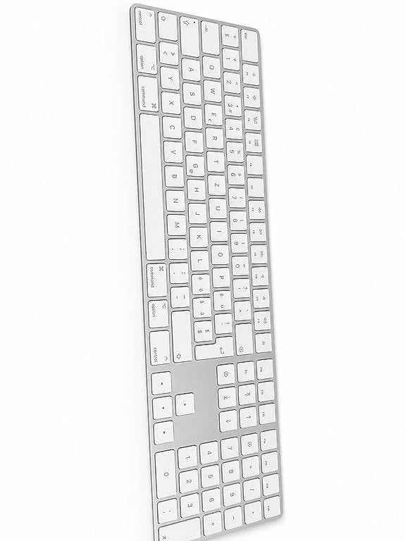 Tastaturen: Apple Magic Keyboard avec pavé numérique  clavier suisse – Gebraucht aus Lausanne von RichardBorges