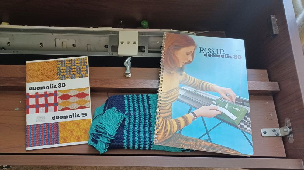 Catalogue Et Cahier Pour Machines à Tricoter PASSAP Duomatic S & 80 - Occasion
