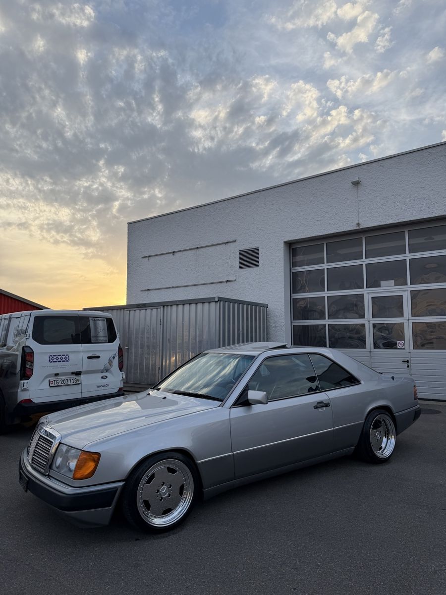 Mercedes-Benz Autos: Mercedes 300CE 24V - C124 – D'occasion à Bronschhofen par SezoCarsector 1