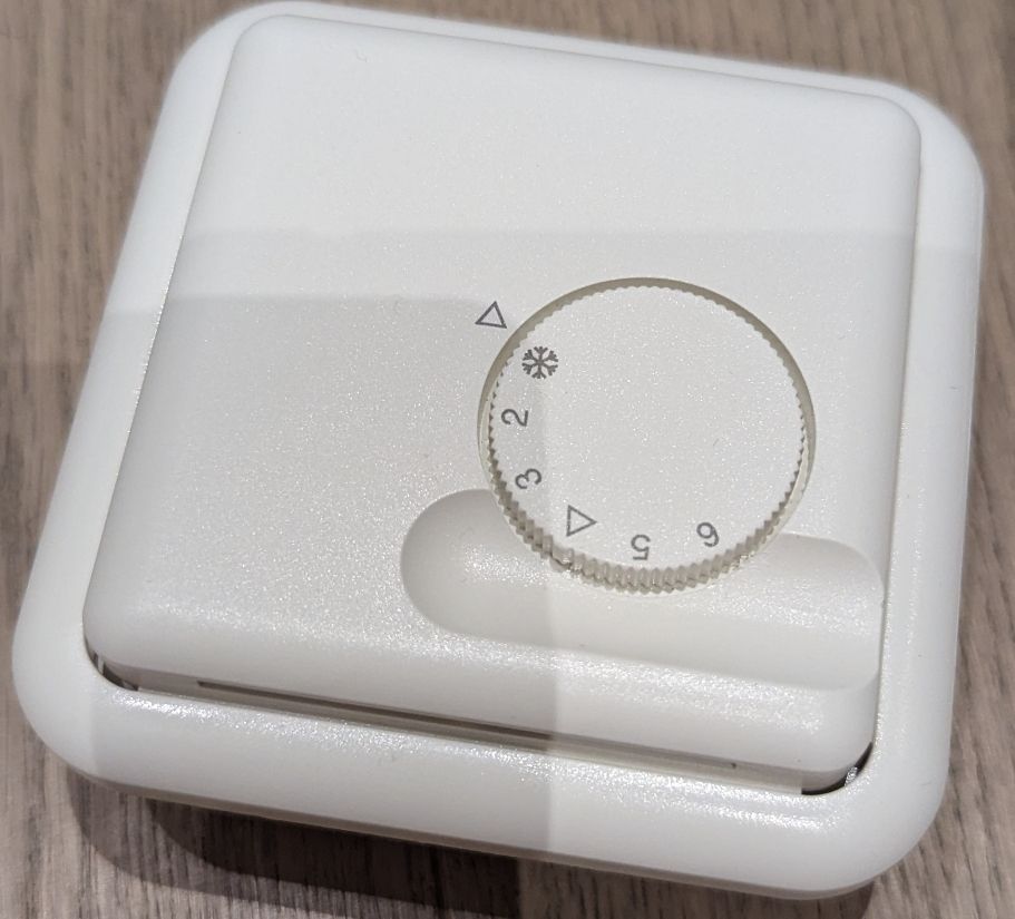 Steuerung: Room Thermostat - Control Your Home Heating System! – Gebraucht aus Zürich von m3drano