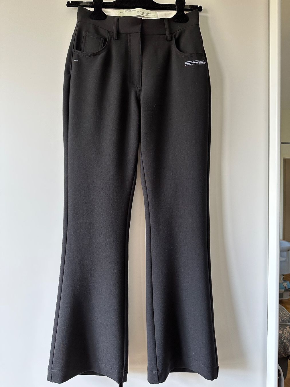 Off-White Pantaloni: Off White black tailored pants – Nuovo (secondo la descrizione) da Genève venduto da kam_m6mq