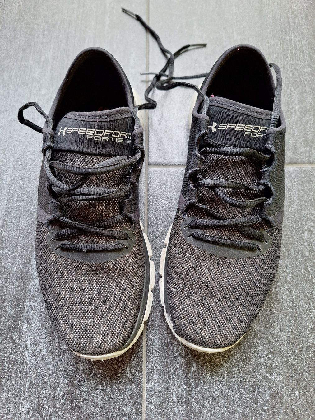 Under Armour Scarpe da donna: Under Armour Speedform Laufschuhe 37.5 – Usato da Utzigen venduto da Velvet8