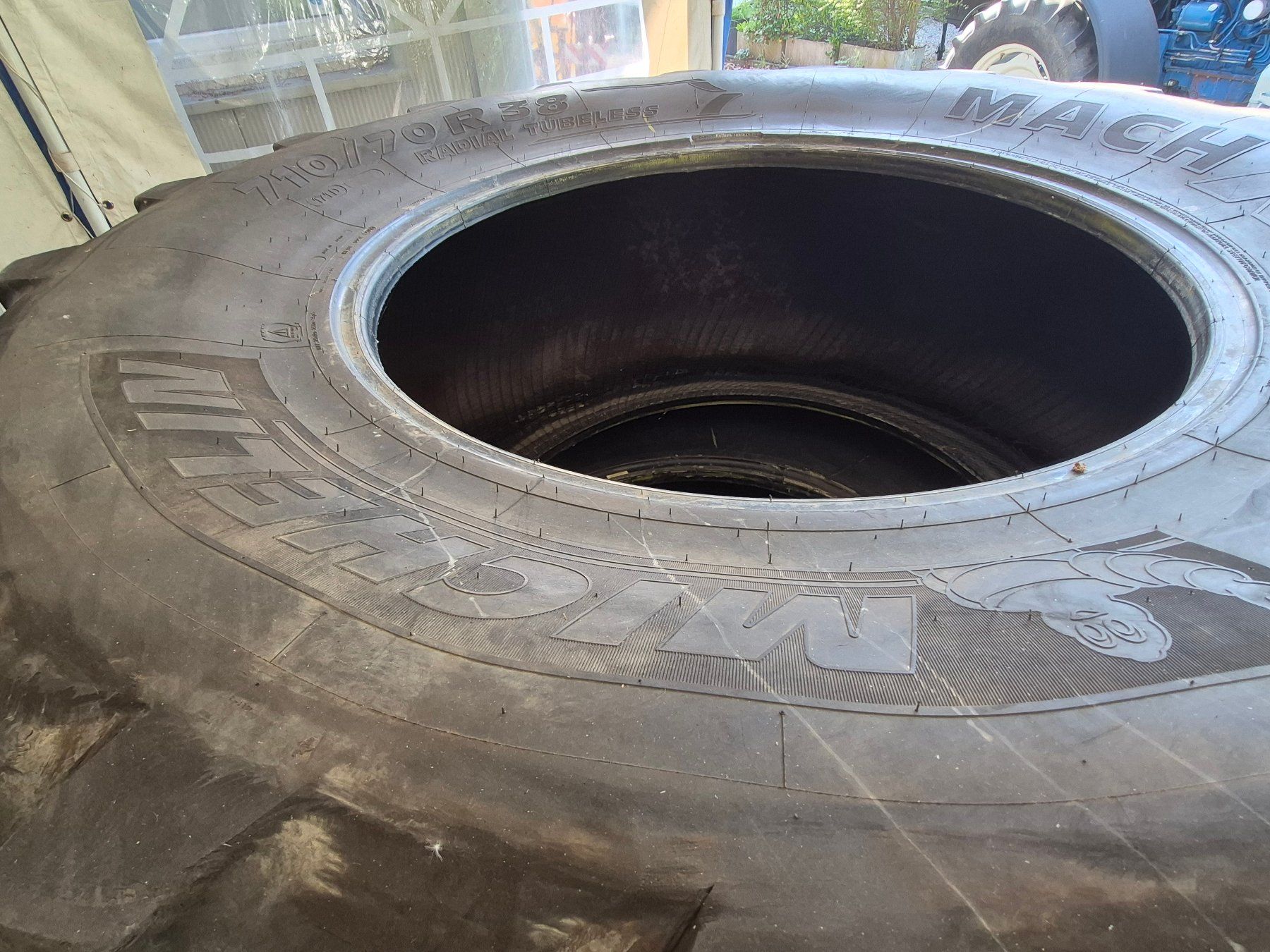 Tracteurs: Traktorpulling Reifen Michelin 710/70 R38 – D'occasion à Willisau par Fuge02 2