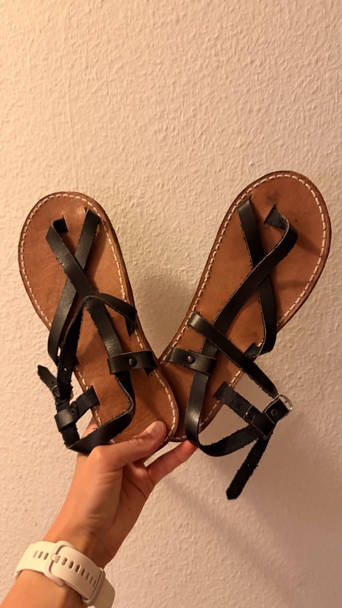 Scarpe da donna: Echtleder Riemchen Sandalen Schwarz – Usato da Zürich venduto da jas_lk8w