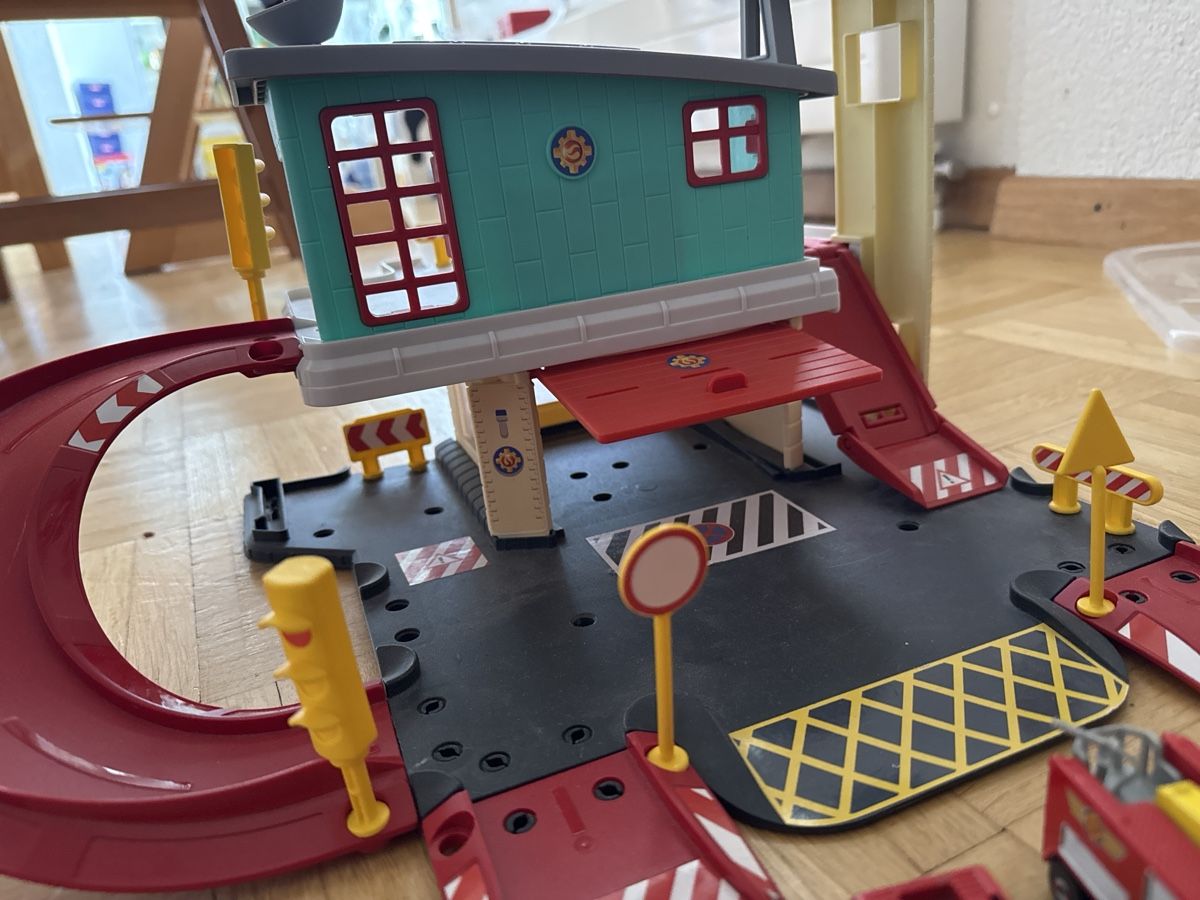 Jouets: Feuerwehrmann Sam Hauptquartier – D'occasion à Umiken par hope2008 3