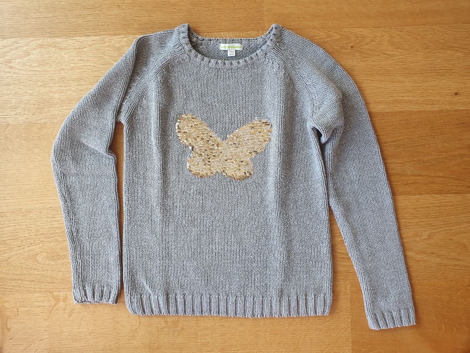 Maglioni & Felpe: Vertbaudet Pullover mit Schmetterling Wendepailleten Gr. 140 – Usato da Villars-sur-Glâne venduto da richardette