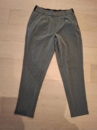 UP2 Fashion Hose, Gr. 36 grau gestreift, neu!