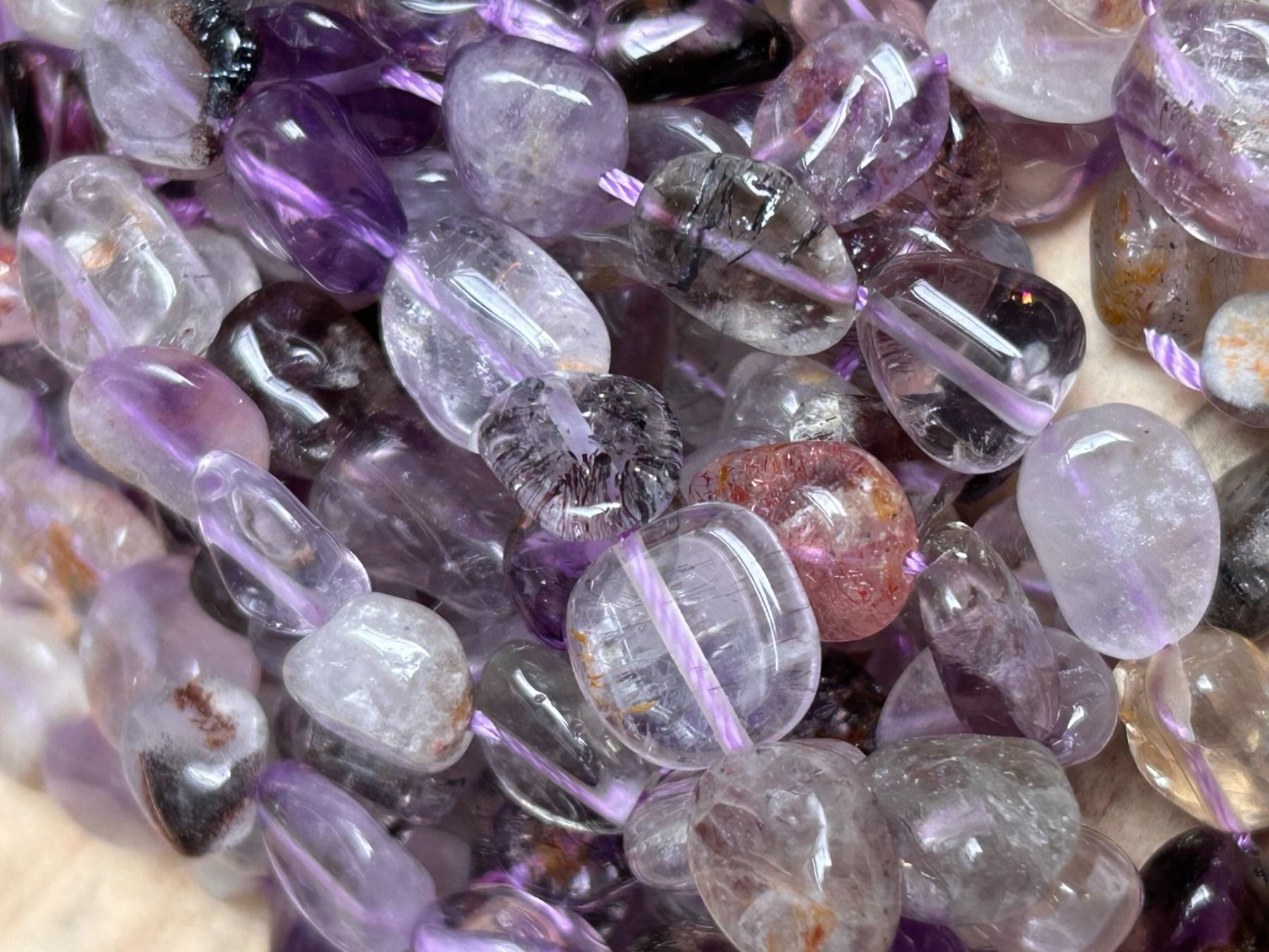 Pietre preziose: Strang echte Auralite23 Nuggets / stone 6-8 mm – Nuovo e nell'imballaggio originale da Niederrohrdorf venduto da Ytobi