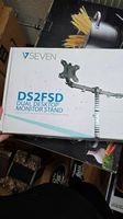 Dual Monitor Halterung V7 DS2FSD  2 Bildschirme