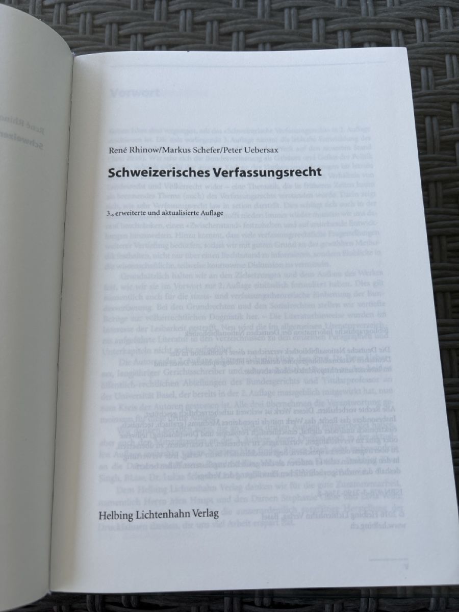 Bücher: Schweizerisches Verfassungsrecht  – Neu (gemäss Beschreibung) aus Reinach BL von oli_nbx7 3