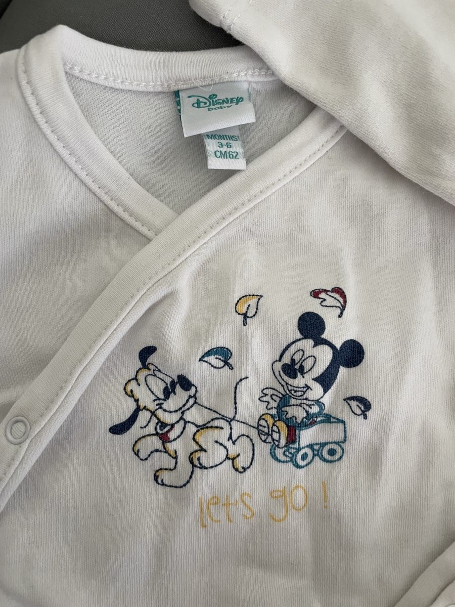 Lotti & Set di vestiti: Wickelbodies gr. 62 von Disney  – Usato da Hergiswil NW venduto da staerzi 2