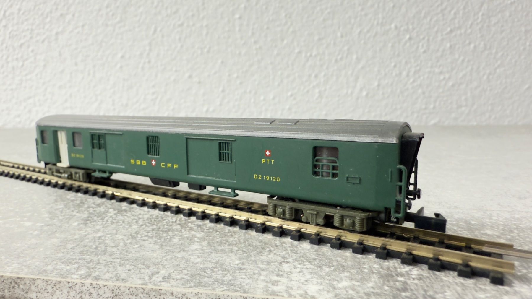 Arnold Modellini di ferrovie: Arnold Gepäckwagen Spur N – Usato da Windlach venduto da Kelebra 4