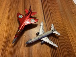Spielzeug Flugzeuge 