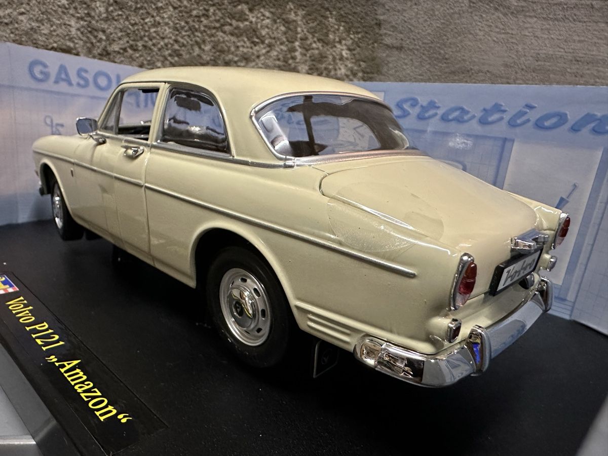 Revell Modellini d'auto: Volvo p121 Amazon revell – Nuovo (secondo la descrizione) da Reinach AG venduto da rares75 3