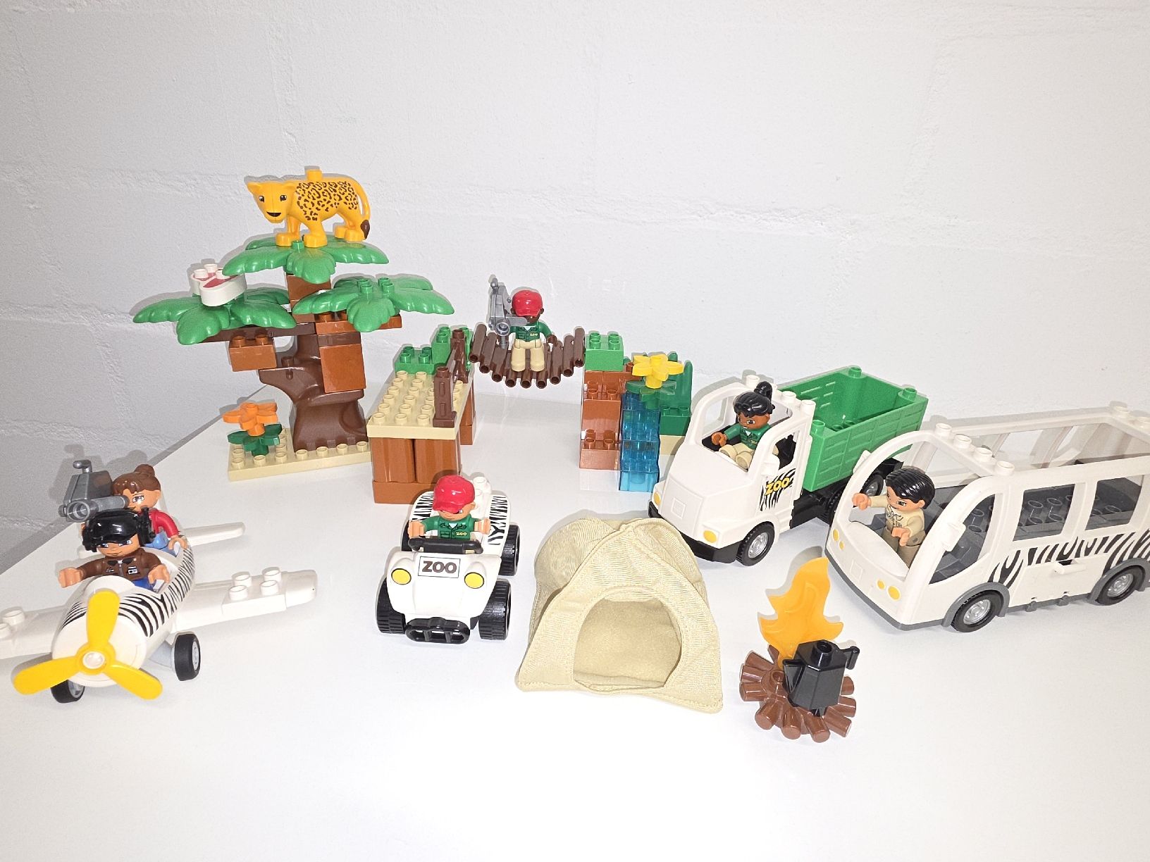 Lego Spielzeuge: Lego Duplo Zoo – Gebraucht aus Arch von Jamoa