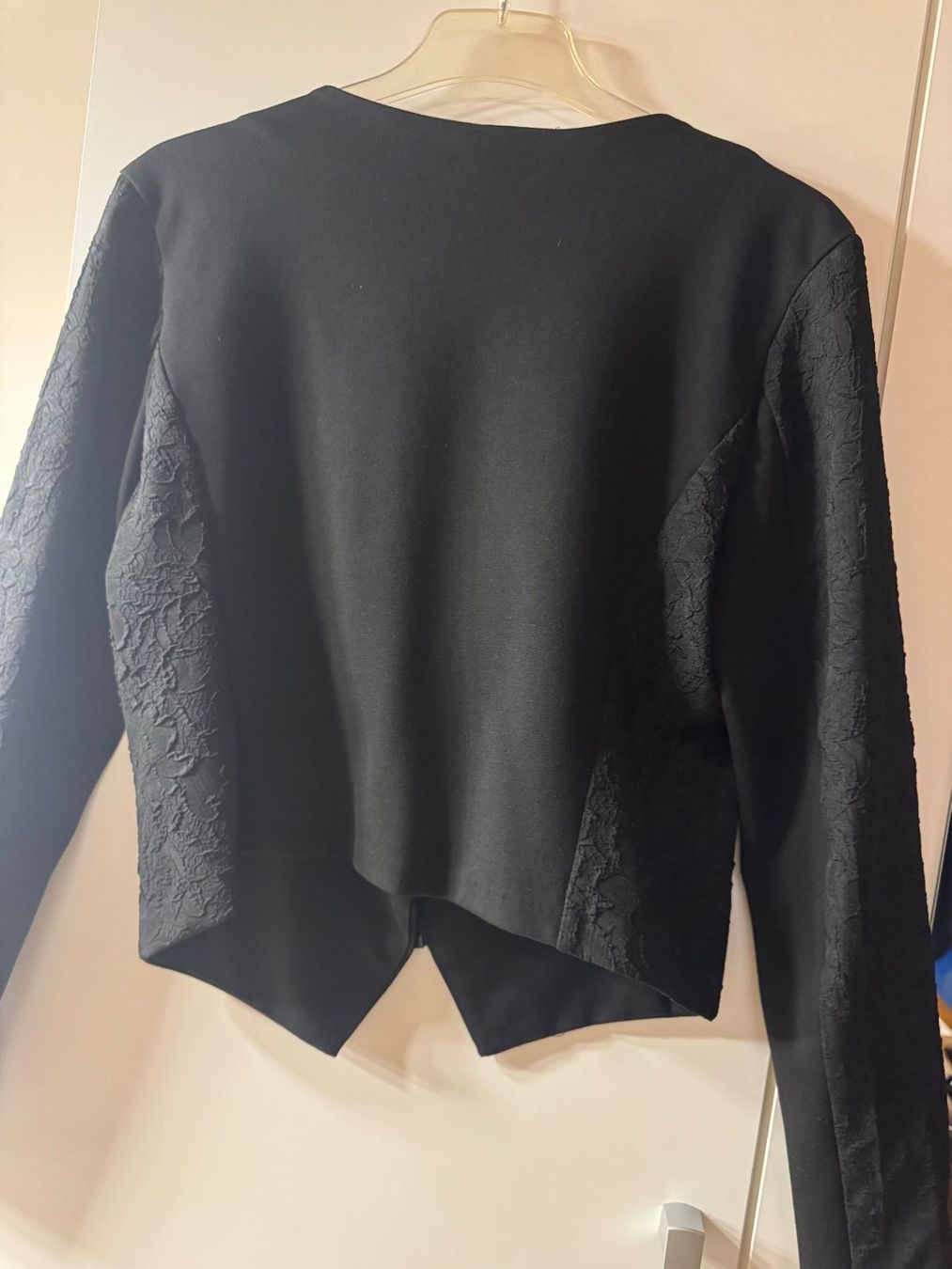 Giacche: Blazer schwarz AMISU Gr. 40 – Usato da Zäziwil venduto da blackpearl 1