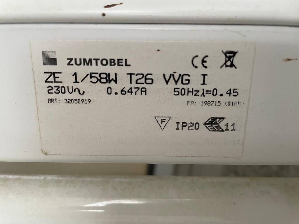 Zumtobel Kronleuchter & Deckenlampen: 8 Stück ZUMTOBEL Leuchte – Gebraucht aus Küssnacht am Rigi von jan_nd87 2