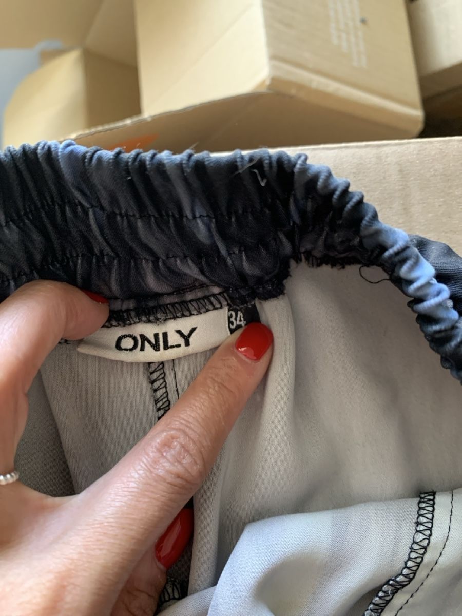 Only Hosen: Short ONLY – Gebraucht aus Prangins von val_2c72 1
