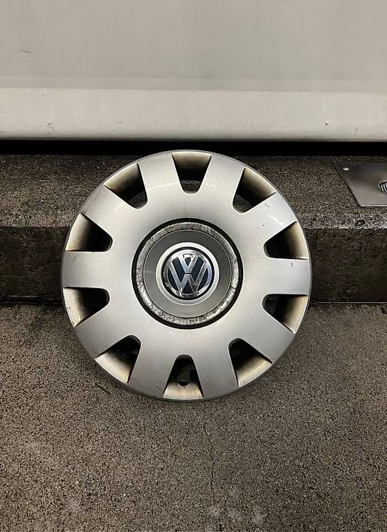 Cerchioni: 2x VW Radkappen 15 Zoll – Usato da Luzern venduto da max_w2rv