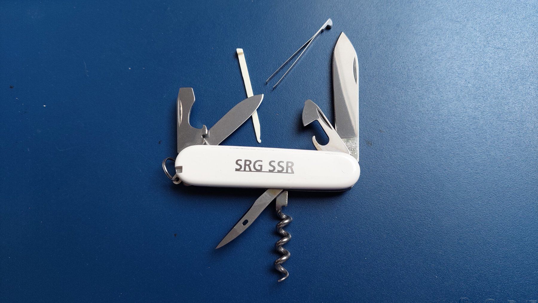 Victorinox Coltelli tascabile: SRG Sackmesser - weiss – Nuovo (secondo la descrizione) da Allmendingen b. BE venduto da MMC-MuMeCo