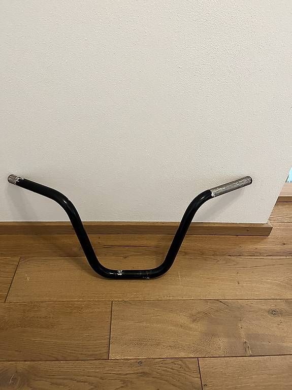 Parti ricambio per ciclomotori: Lenker schwarz 22cm – Usato da Ottoberg venduto da yvonne.graenacher