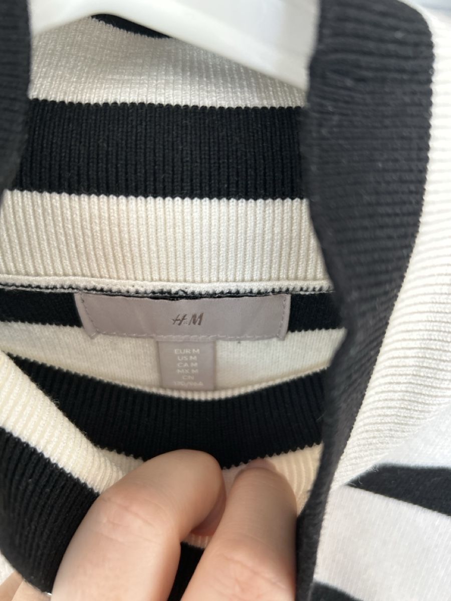 H&M Pulls & Sweat-shirts: Weiter Pullover, M – Neuf (Voir description) à Walchwil par lil_6t8v 1