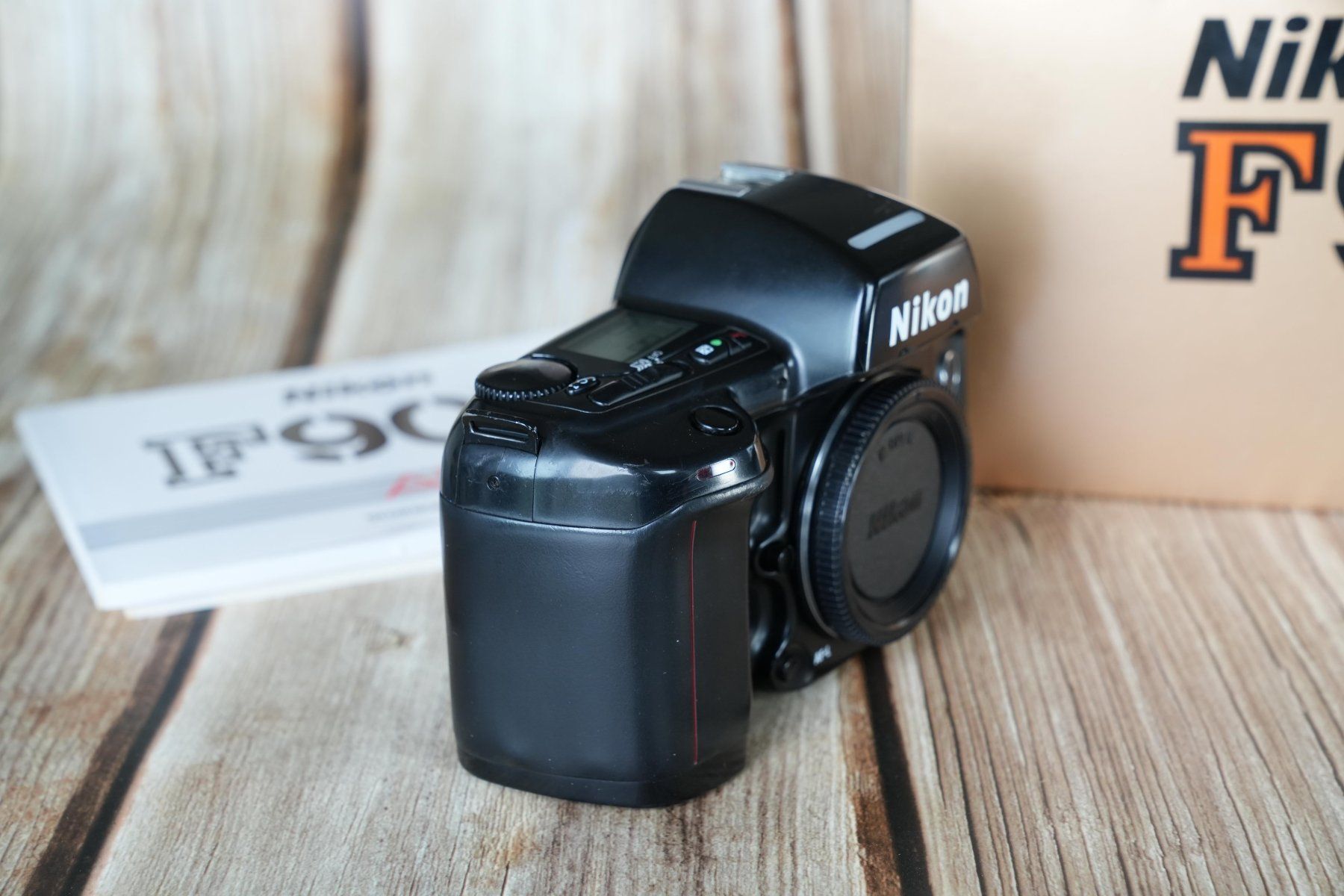 Nikon Fotocamera: Nikon F90X – Usato da Chatelaine venduto da sgaron 4