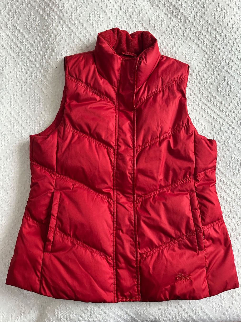 Esprit Gilets & Westen: Esprit Steppweste rot Damen wattiert – Gebraucht aus Bülach von Jubet