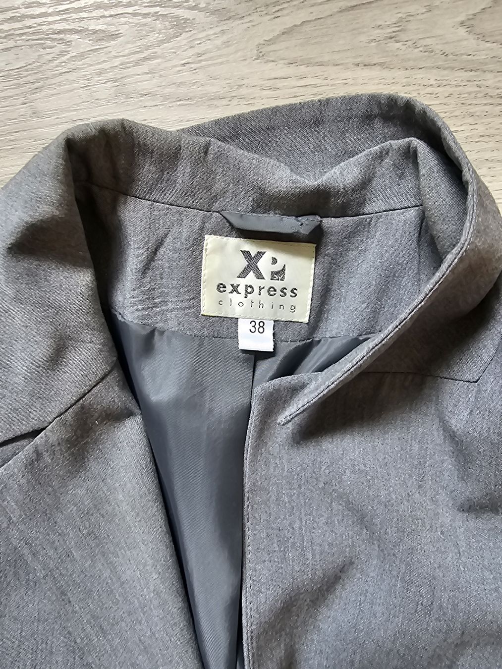 Jacken: Blazer grau Gr. 38 – Neu (gemäss Beschreibung) aus Wiesendangen von Wolke24 1