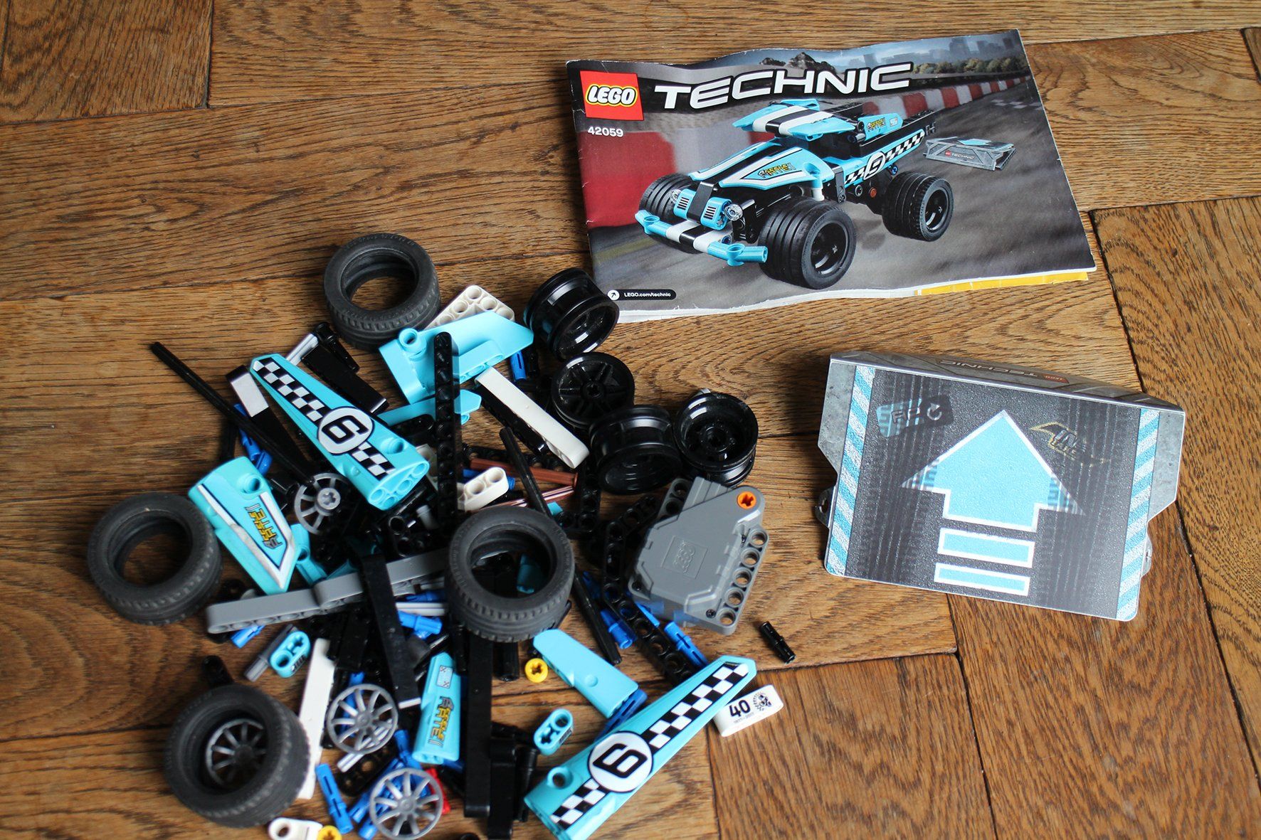 Technics Kit di costruzioni: LEGO Technic 42059 / Stunt-Truck – Usato da Männedorf venduto da Alpen-Anemone 1