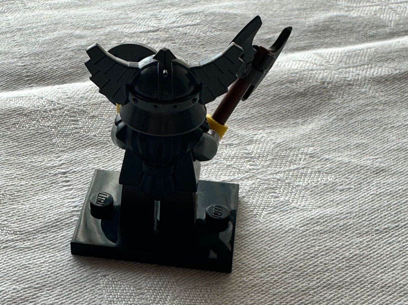 Lego Kit di costruzioni: Lego Series 5 Mini Figure Evil Dwarf – Usato da Winterthur venduto da Eternal8Monarch 1