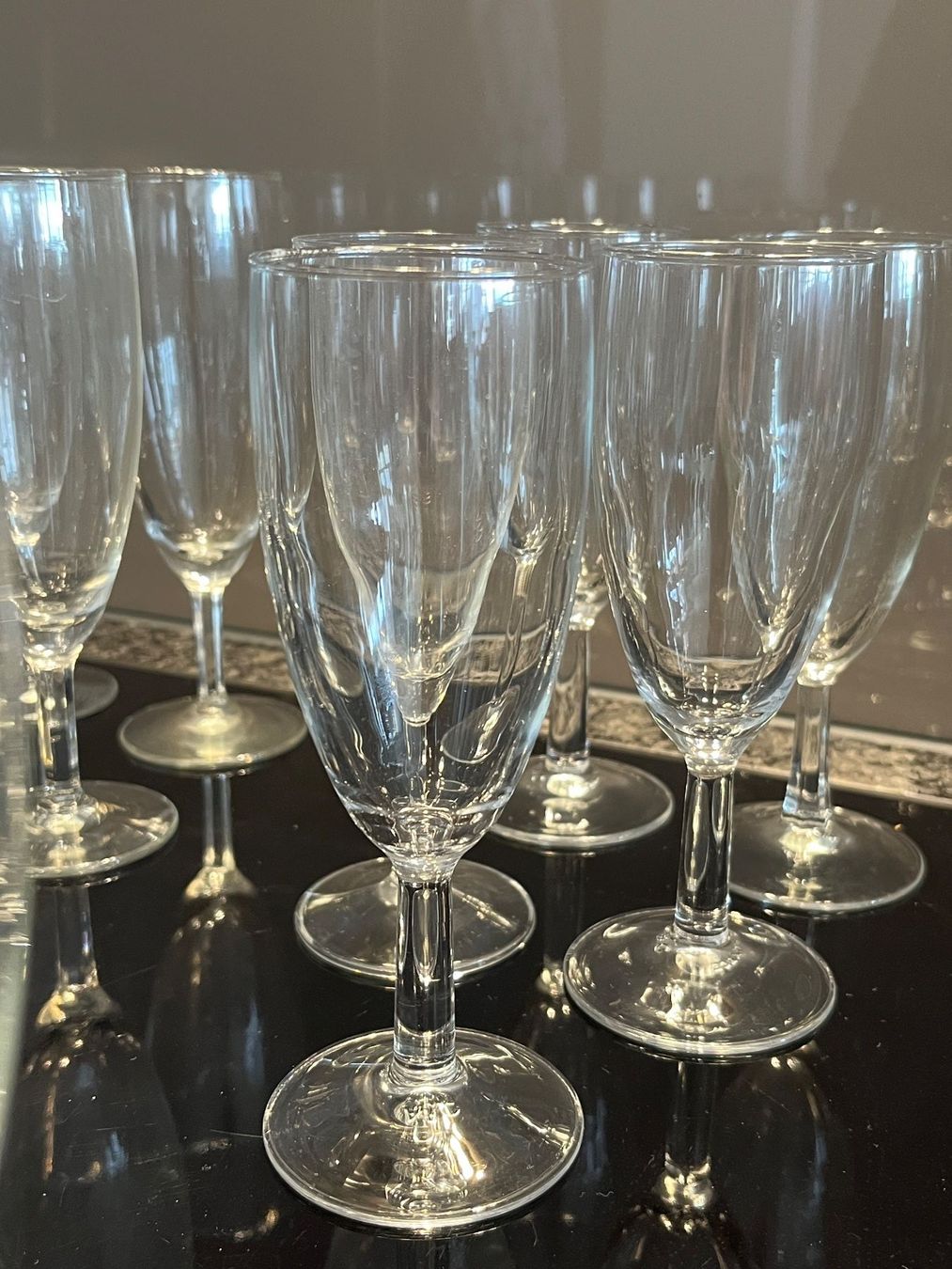 Gläser: 19 Sektgläser / Champagnergläser, gebraucht – Gebraucht aus Stetten AG von Brissago25 3