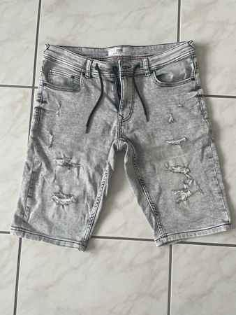Kurze Hose Gr. S