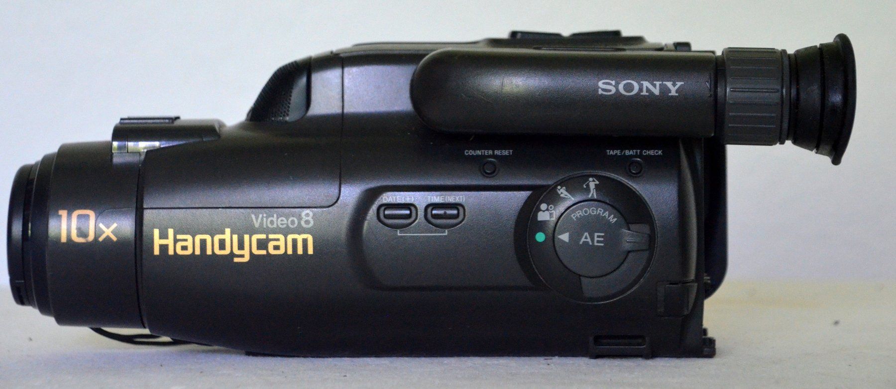 Sony Camcorder: Camcorder Sony CCD-FX270E Video8 caméscope – Defekt aus Collonges von arashee 1