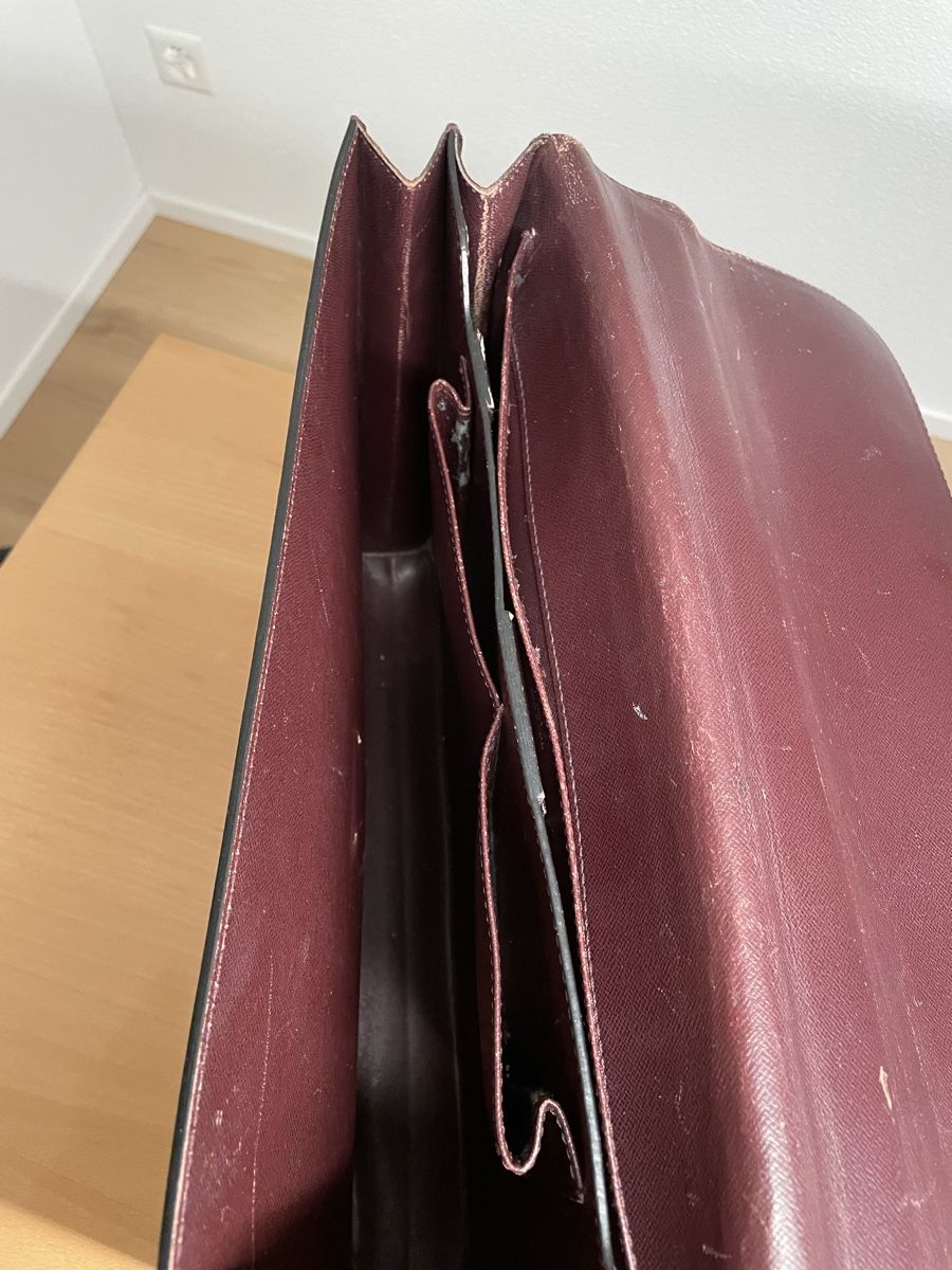 Louis Vuitton Koffer & Taschen: Aktentasche Louis Vuitton bordeaux Leder – Gebraucht aus Zürich von ricardiniho 6