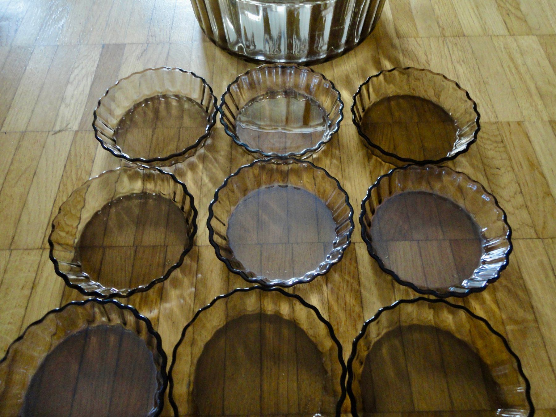 Ciotole: 12x kleine Glas-Schälchen/Förmchen + 1 grosse – Usato da Wädenswil venduto da FILI10 2