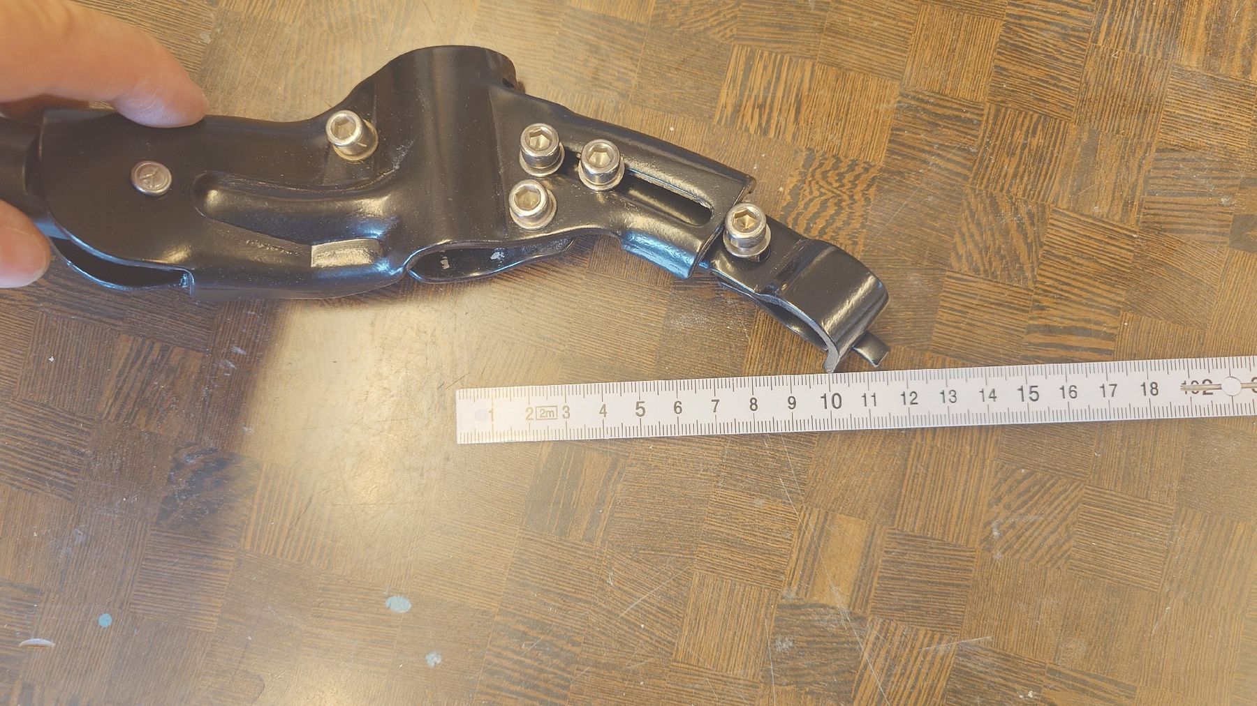 Cavalletti per biciclette: Universal Fahrradständer  – Usato da Kirchberg BE venduto da Myford 1
