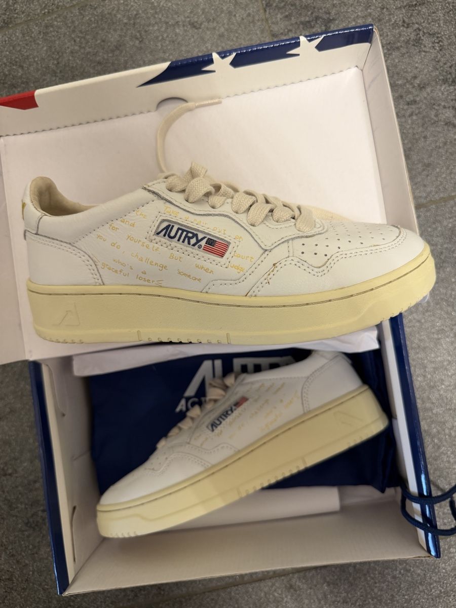 Autry Scarpe da donna: Autry Sneaker Medalist Low, 36, NEU – Nuovo e nell'imballaggio originale da Liebefeld venduto da Hoka2 1