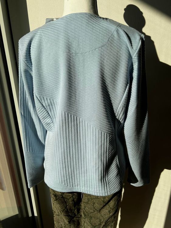 Pulls & Sweat-shirts: Fransa Strickjacke, hellblau, Grösse M, Neu mit Etikett – Neuf avec emballage d'origine à Riehen par edu_92w7 6