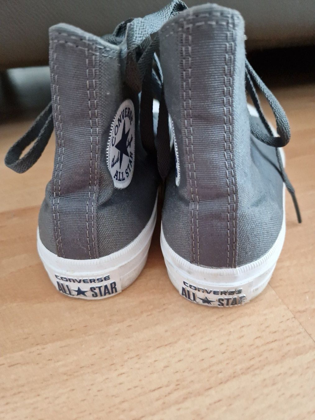 Converse Scarpe da uomo: Converse Chuck Taylor All Star High Grau Gr. 37 – Usato da Neuhausen am Rheinfall venduto da Alchimista 3