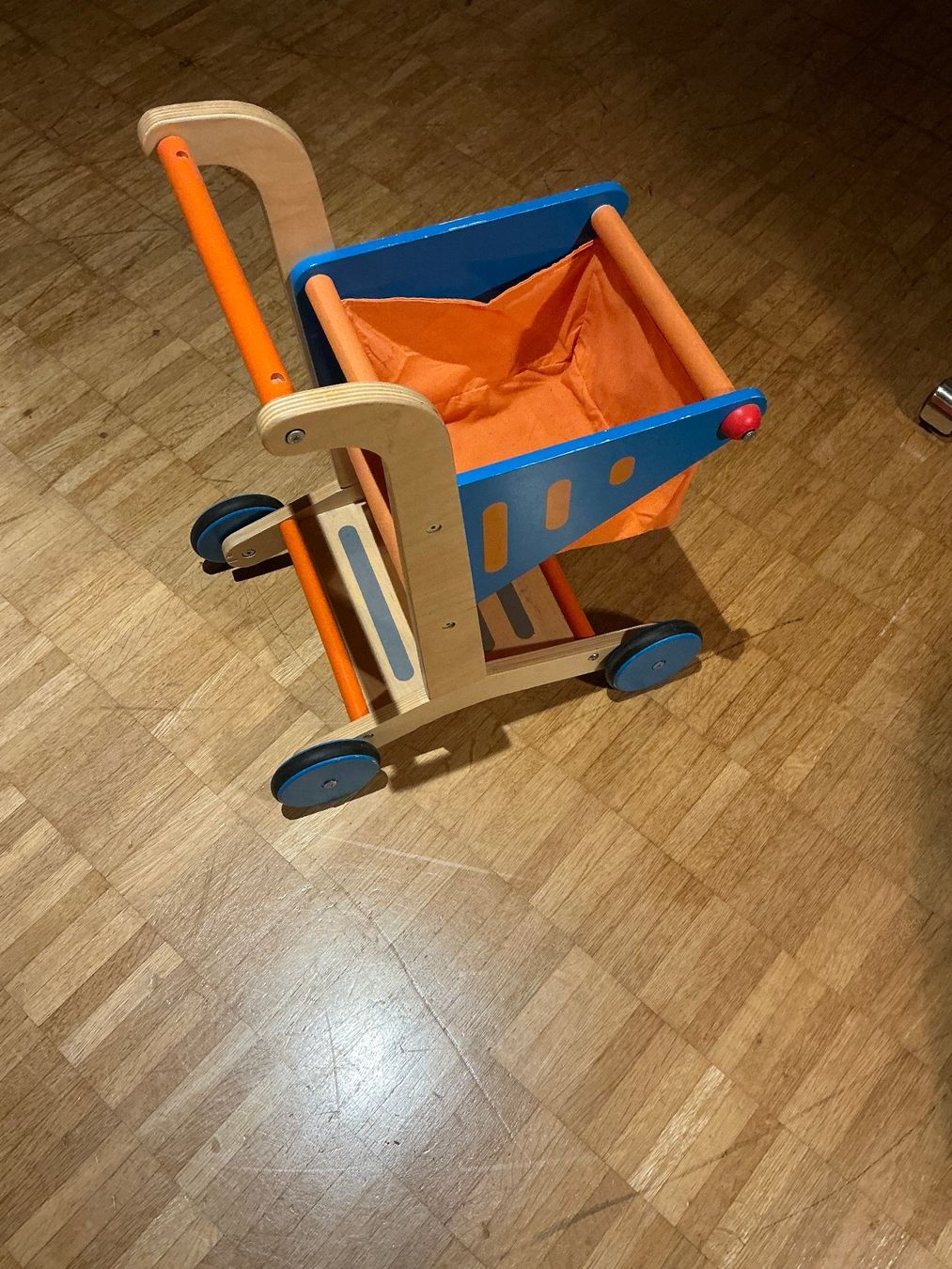 Hape Giocattoli: Hape Spiel Einkaufswagen – Usato da Bonstetten venduto da okaschla 1