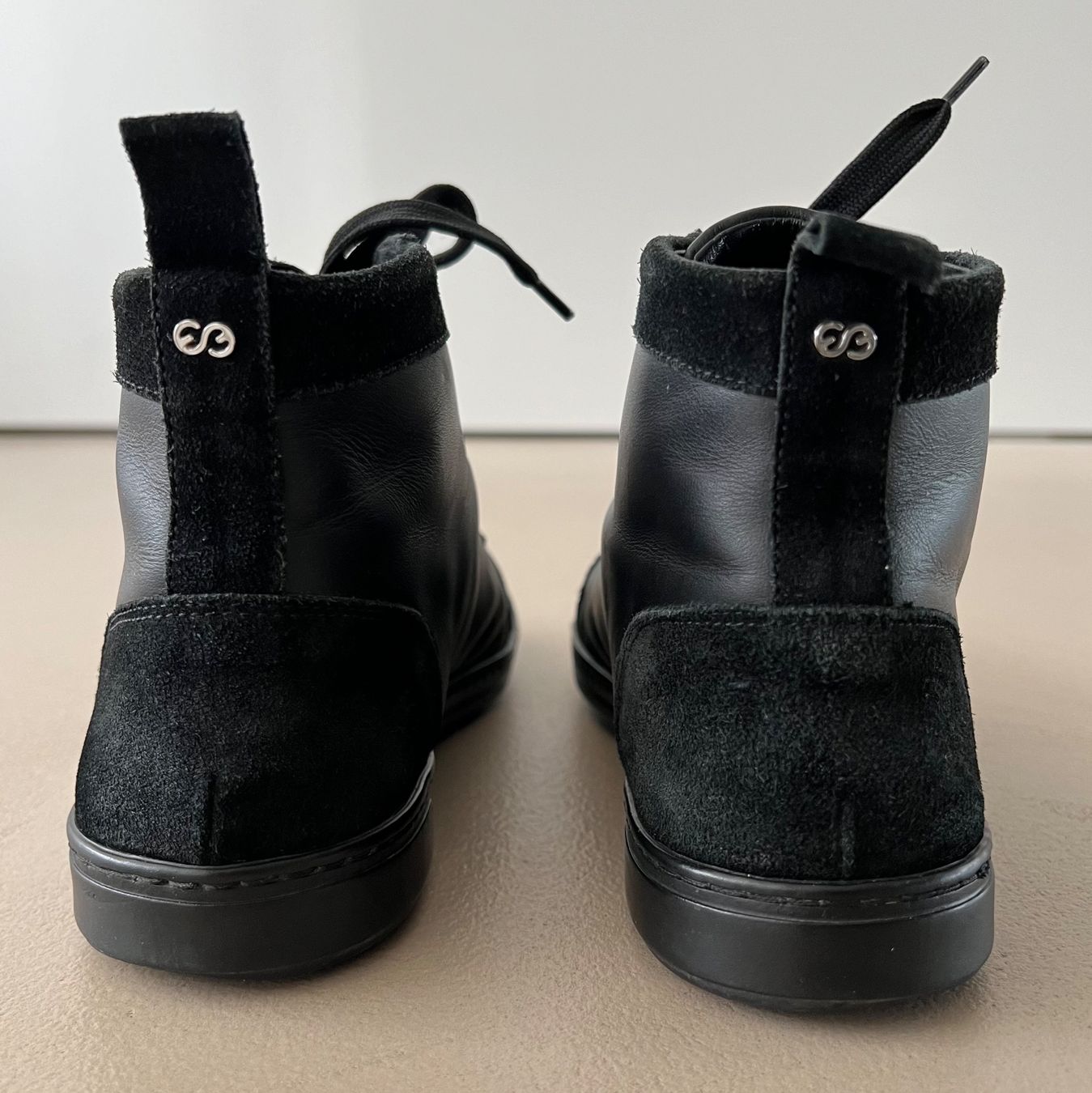 Escada Scarpe da donna: ESCADA Leder Sneakers 🖤 – Usato da Zürich venduto da ClosetQueen 5