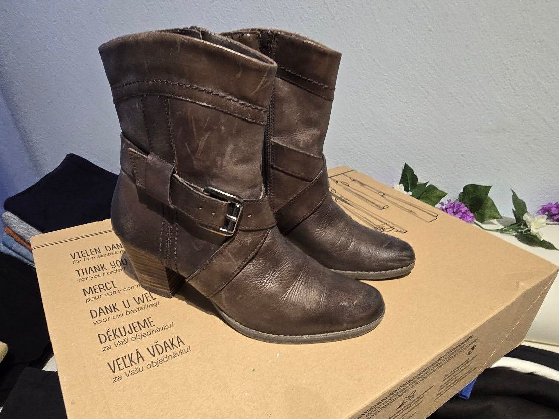 Scarpe da donna: Stiefelette Damen Grösse 39 – Usato da Chur venduto da Mikymiki 5