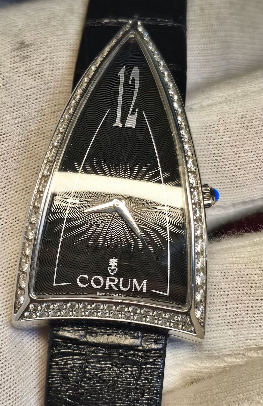 Corum Orologi: Montre Corum rocket 69 diamants ! – Usato da Grand-Lancy venduto da Montre-Swiss 5