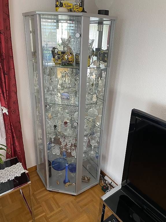 Vitrinen: Vitrine aus Glas – Gebraucht aus Strengelbach von Luftschutzsoldat