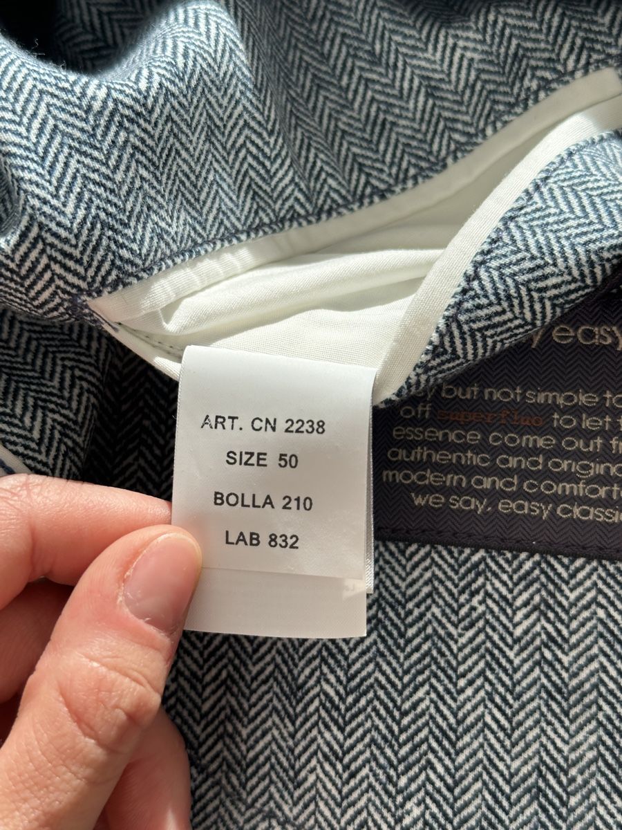 Circolo Completi: CIRCOLO 1901 Men's Blazer, Size 50, Herringbone Pattern – Nuovo (secondo la descrizione) da Zürich venduto da _selected_ 3
