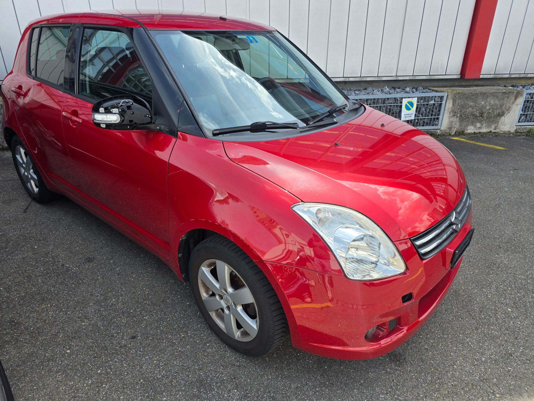 Suzuki Automobili: Suzuki Swift 1.3 – Usato da Gossau SG venduto da mar_m2mk 1
