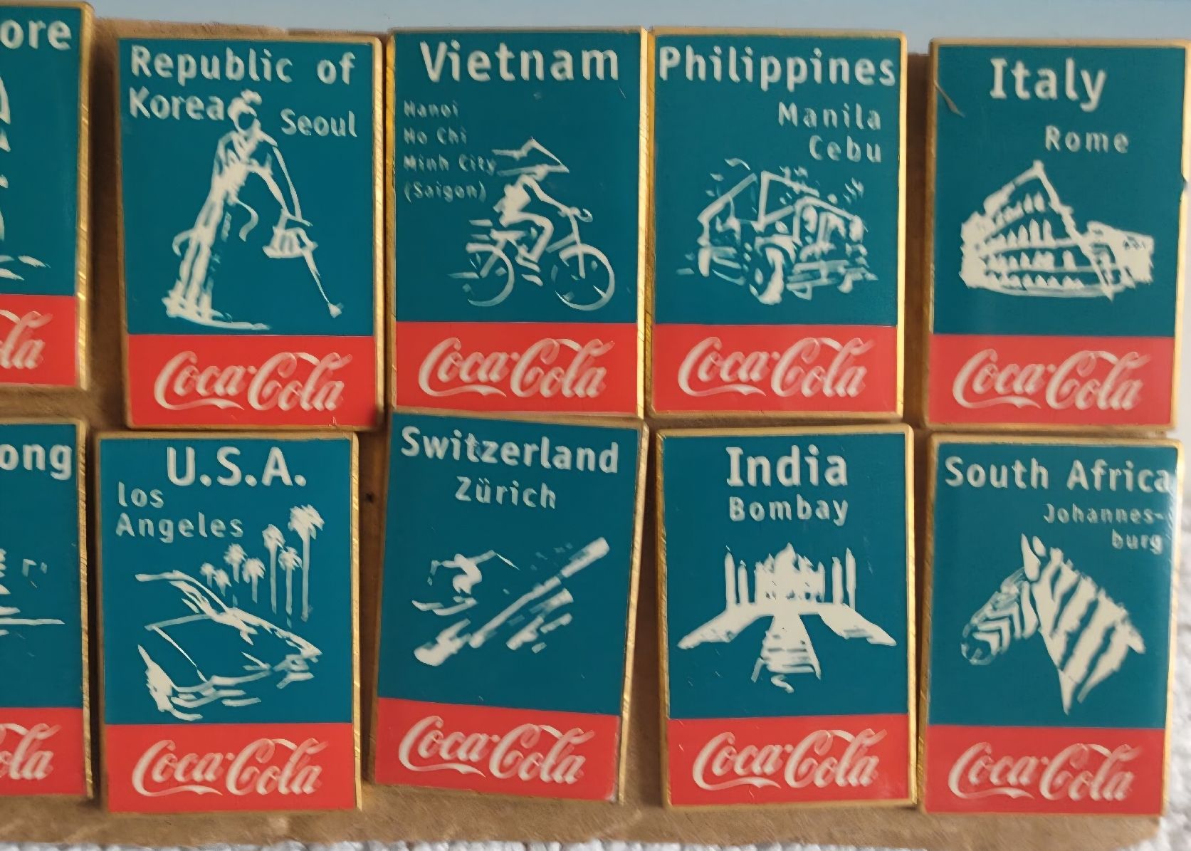 Coca-Cola Plaquettes & Badges: Coca Cola 24 Länder Pins – D'occasion à Luzern par Luzern_Energy 1