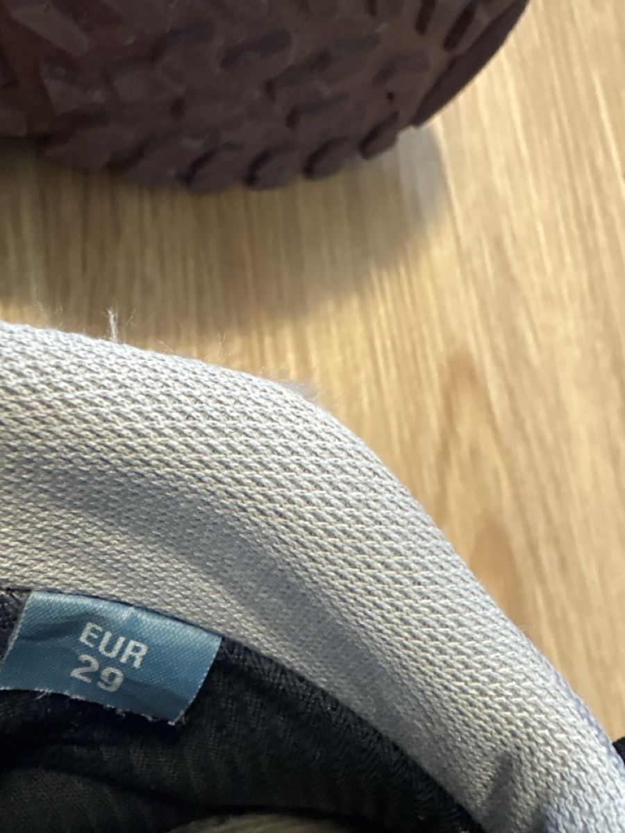 Scarpe per ragazzi: Wanderschuhe Kinder 29 – Usato da Chur venduto da copino 4