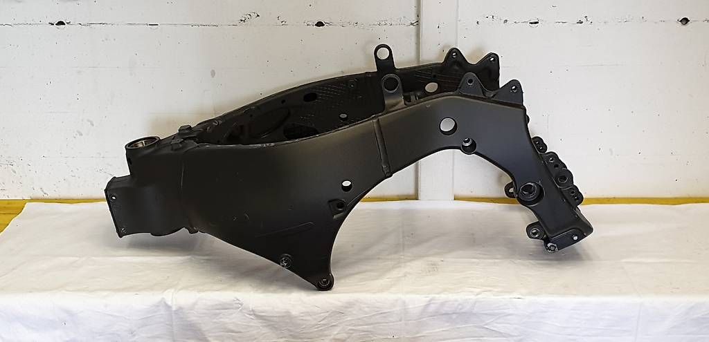 Toutes les pièces détachées moto: Kawasaki ZX10R Rahmen – D'occasion à Höchstetten par gurtch5 3